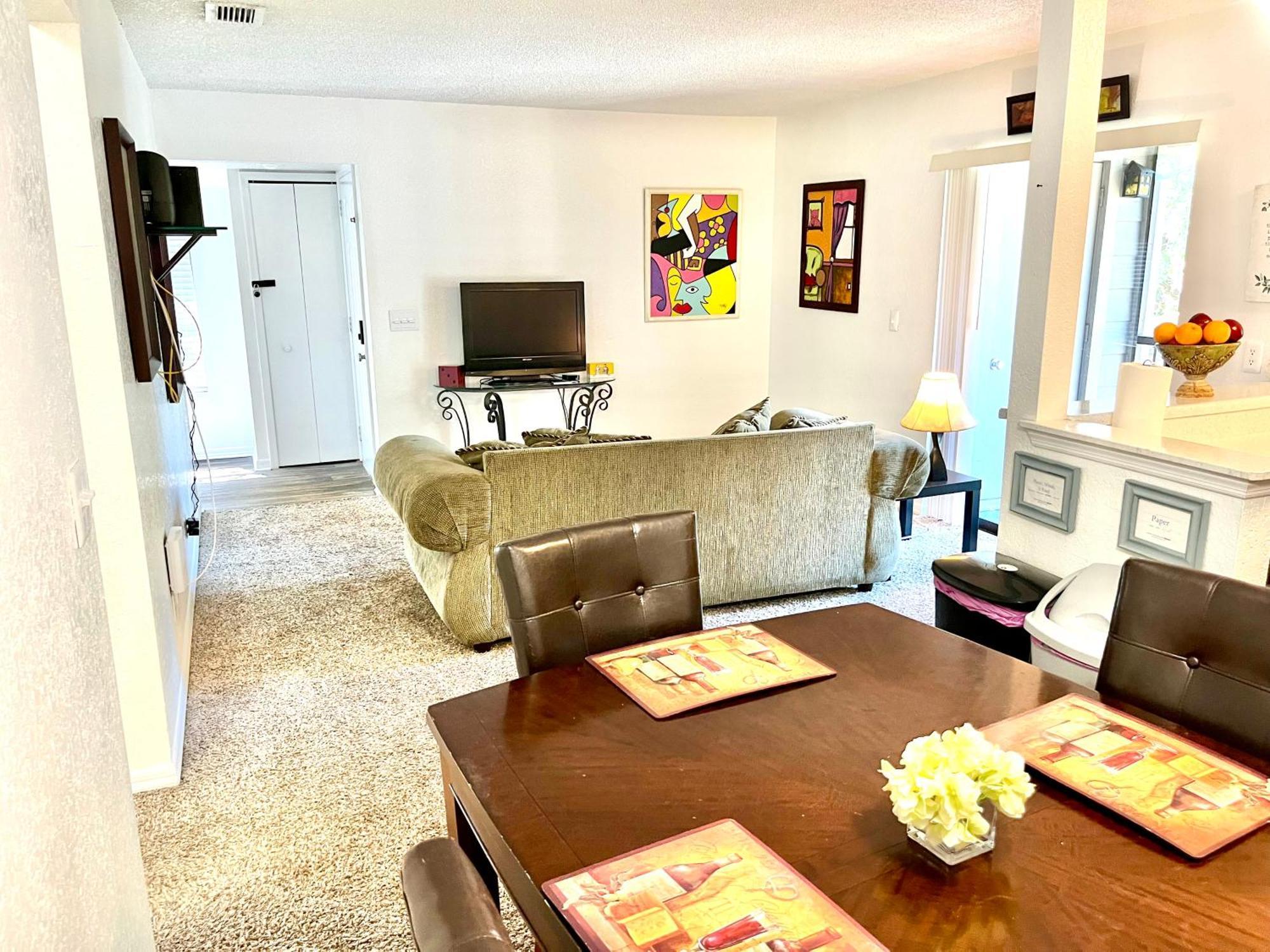פורט אורנג' Daytona 2 Bed Apartment 10 Minutes To Beach With Balcony מראה חיצוני תמונה