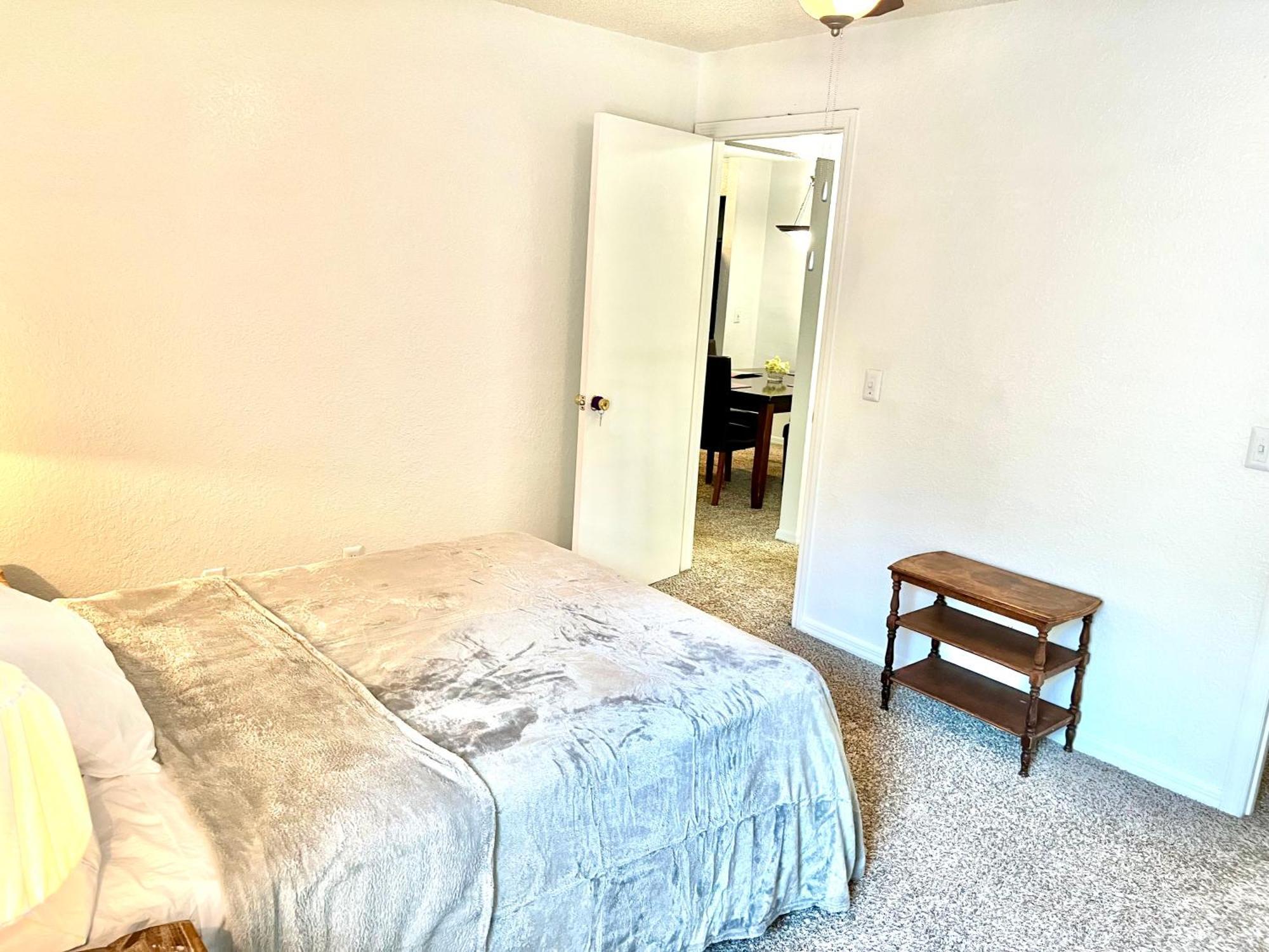 פורט אורנג' Daytona 2 Bed Apartment 10 Minutes To Beach With Balcony מראה חיצוני תמונה