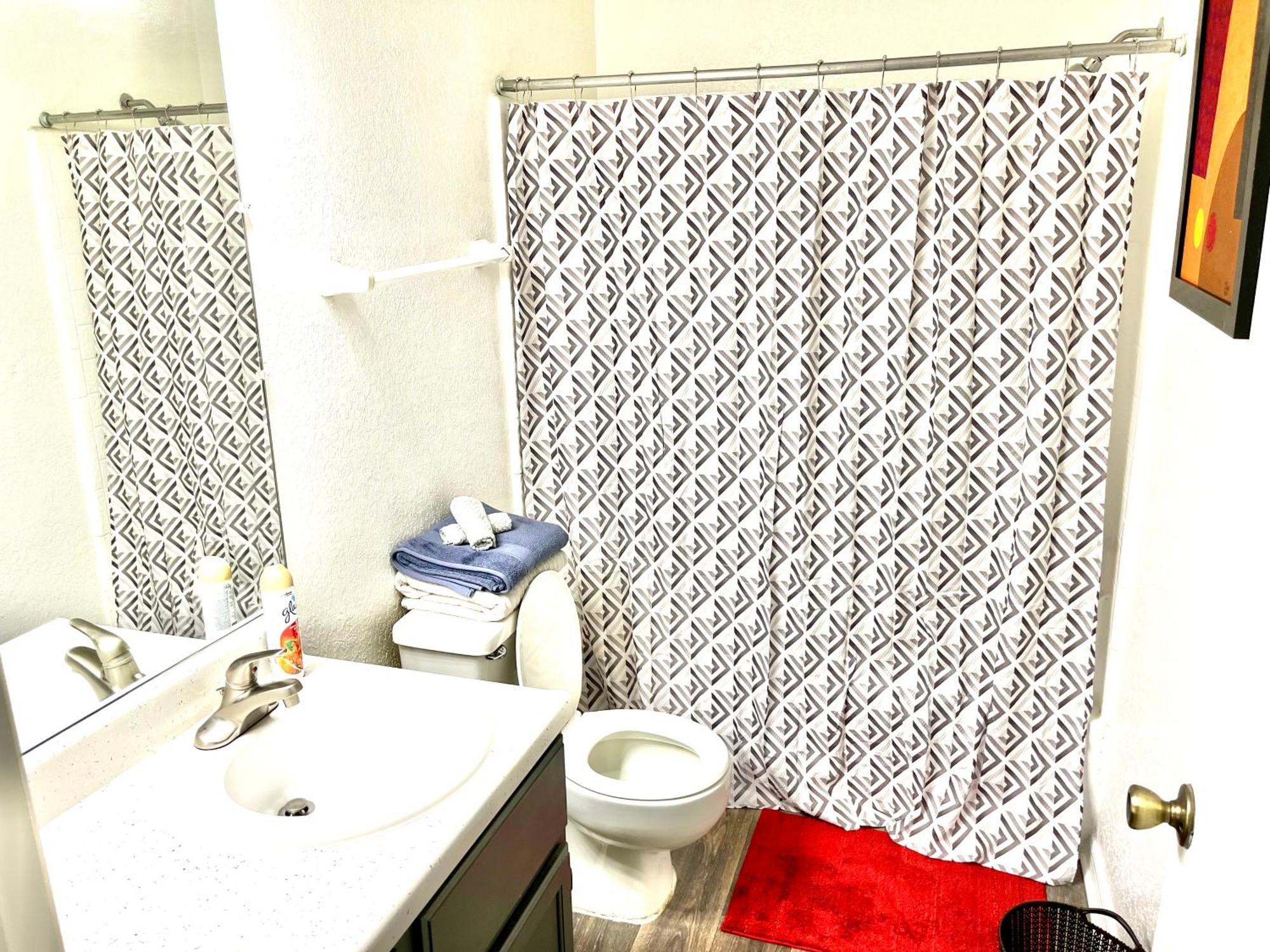 פורט אורנג' Daytona 2 Bed Apartment 10 Minutes To Beach With Balcony מראה חיצוני תמונה