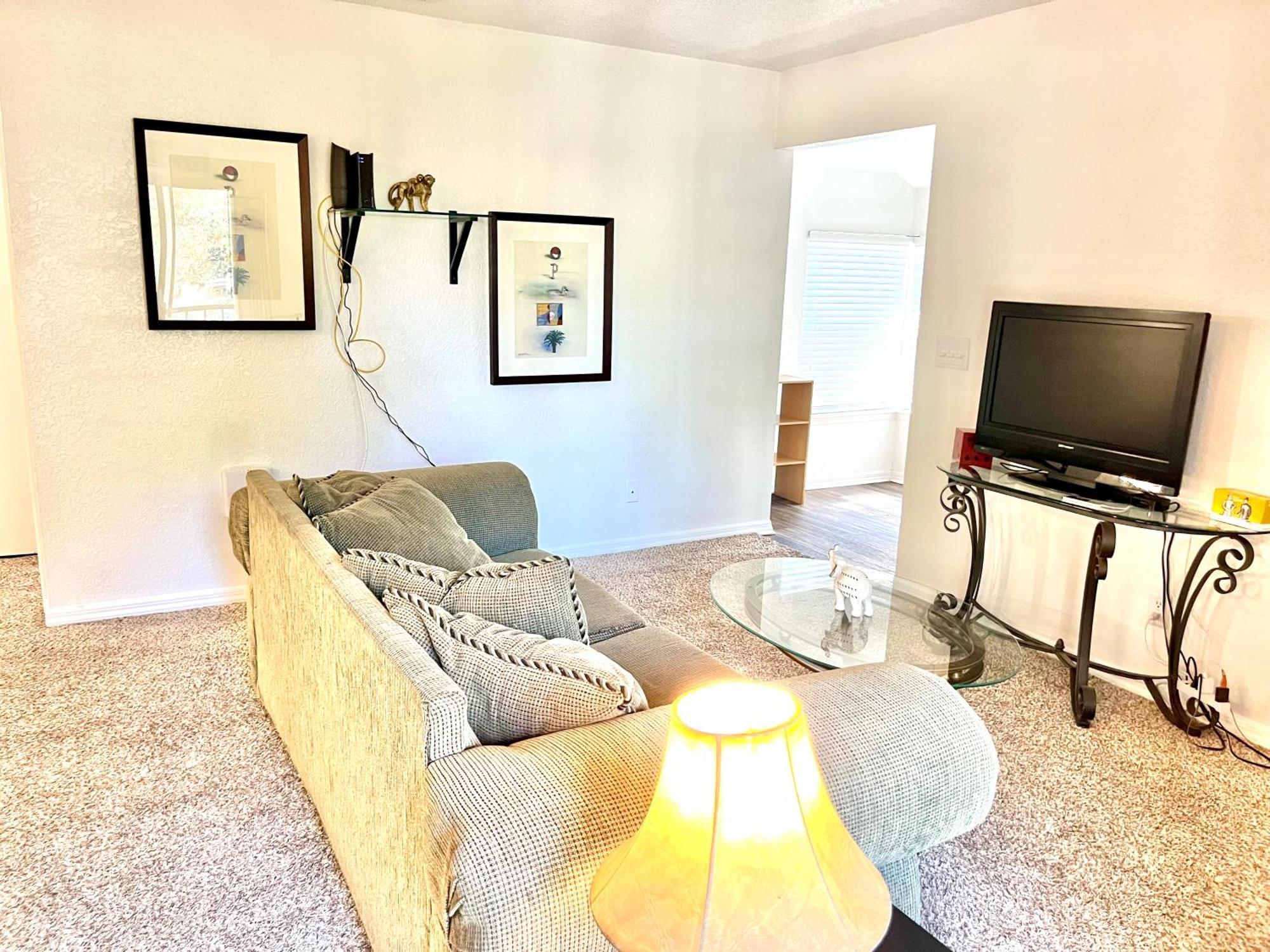 פורט אורנג' Daytona 2 Bed Apartment 10 Minutes To Beach With Balcony מראה חיצוני תמונה