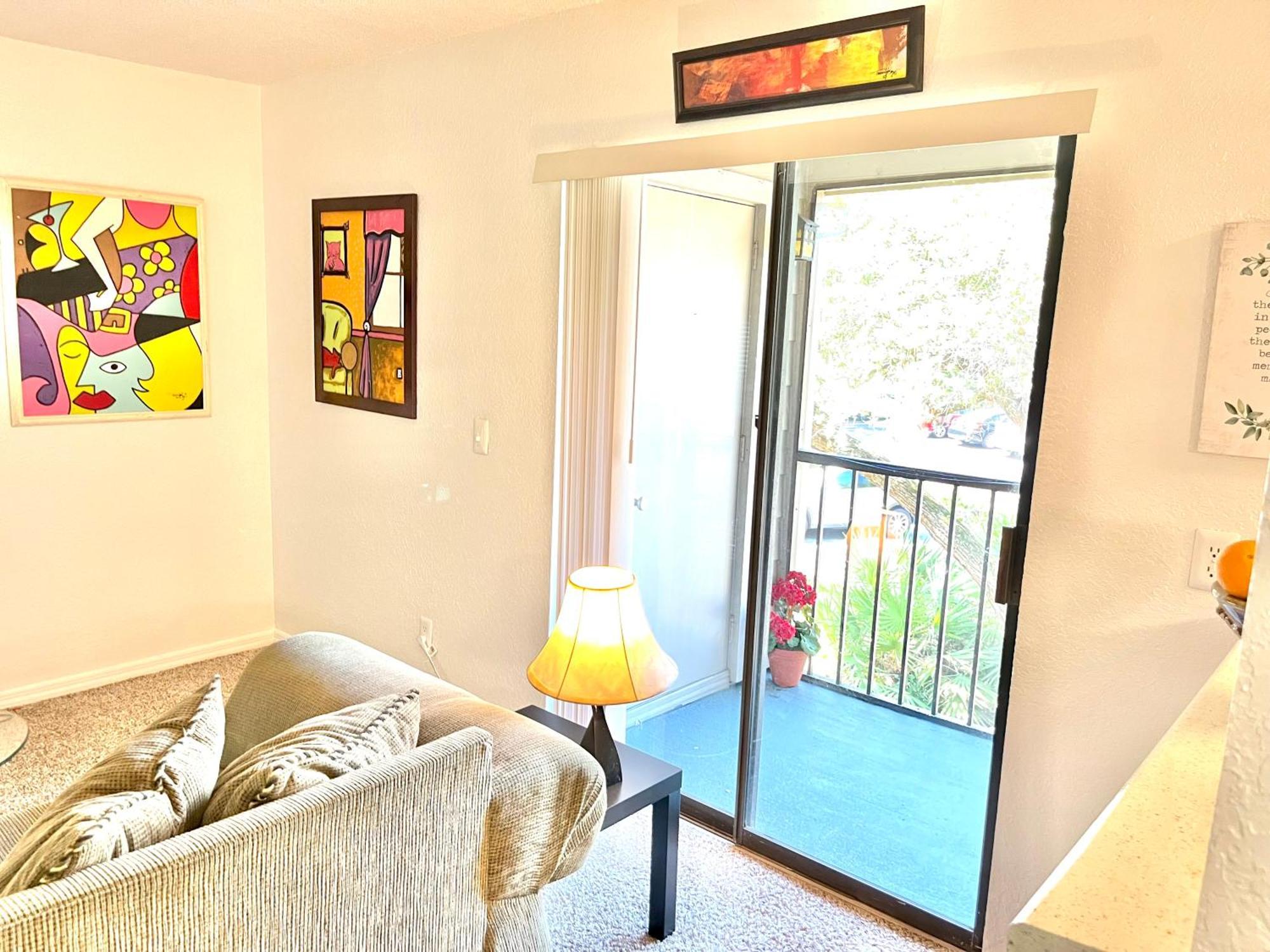 פורט אורנג' Daytona 2 Bed Apartment 10 Minutes To Beach With Balcony מראה חיצוני תמונה