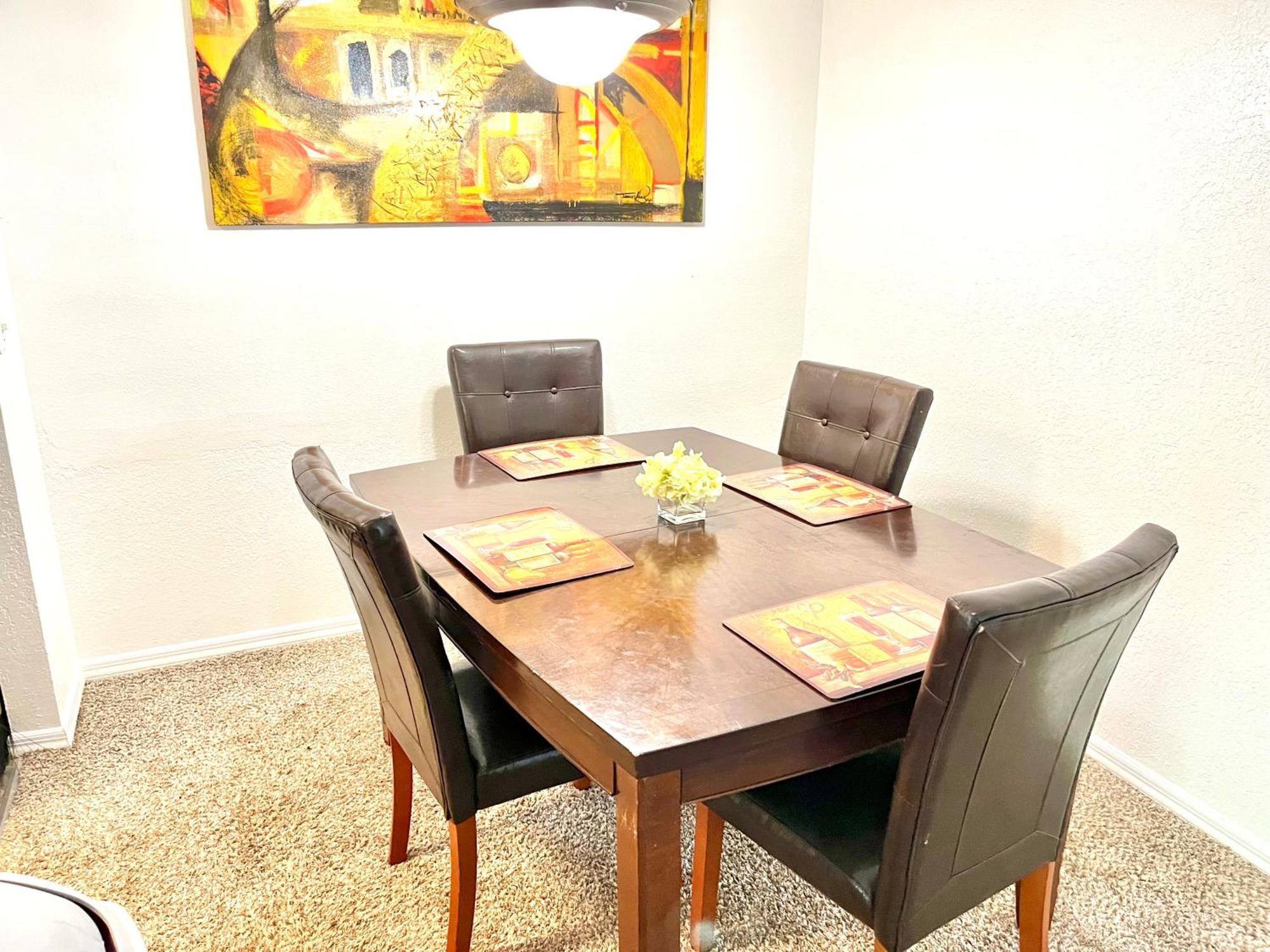פורט אורנג' Daytona 2 Bed Apartment 10 Minutes To Beach With Balcony מראה חיצוני תמונה