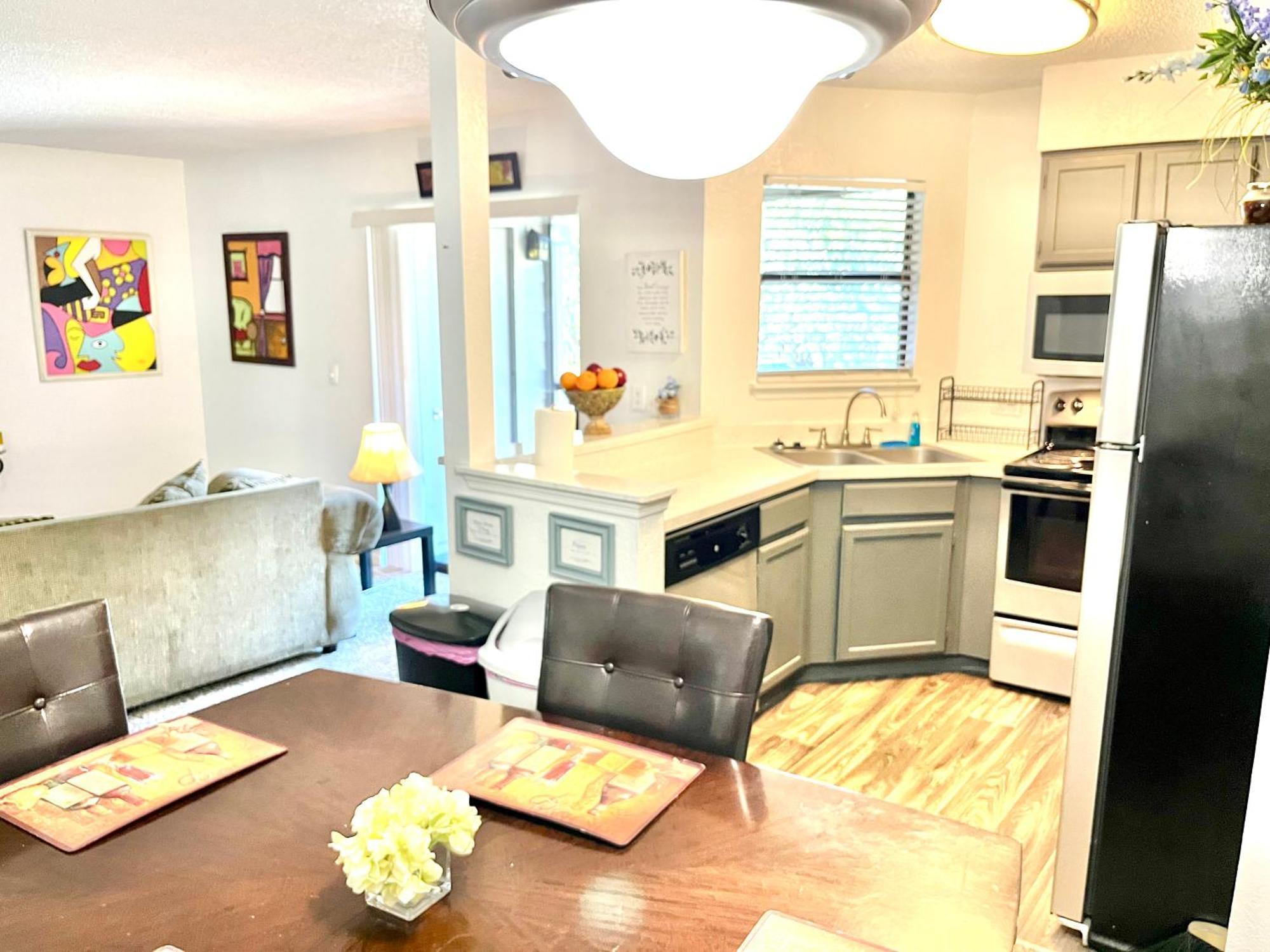 פורט אורנג' Daytona 2 Bed Apartment 10 Minutes To Beach With Balcony מראה חיצוני תמונה